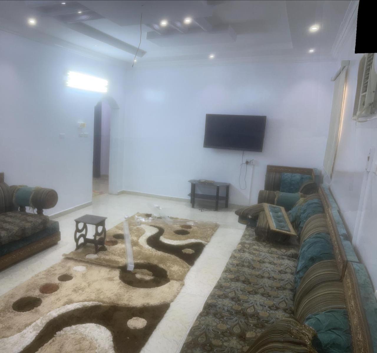 شقة عائلية مفروشةfurnished Family Apartment For Rent Tabuk Exterior foto